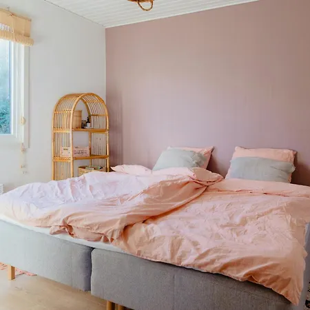 Between Toes At Hejlsminde 펜션 하일스