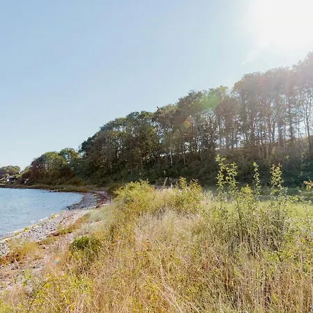 Between Toes At Hejlsminde 펜션 *