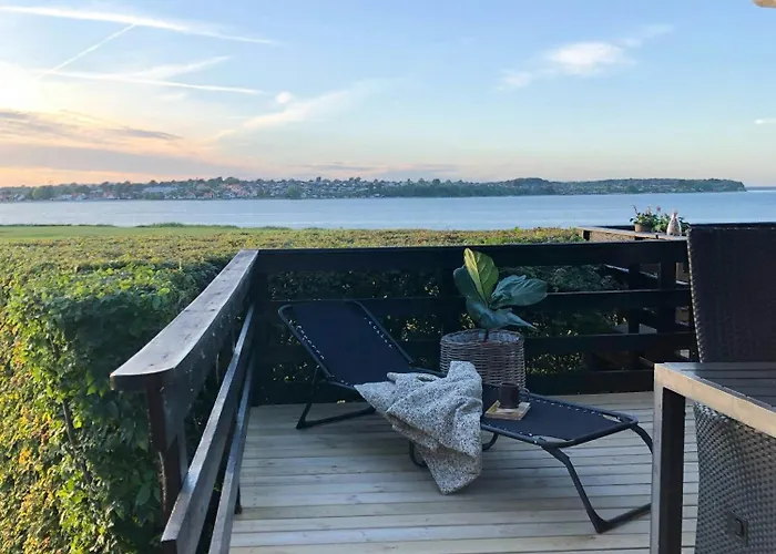 Between Toes At Hejlsminde * Hejls